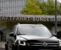 Bild: Carsten Rehder
Ein Volkswagen Tiguan vor dem Kraftfahrt-Bundesamt (KBA) in Flensburg
