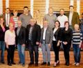 Bild: paf
Unter Wahlleitung von Illschwangs Bürgermeister Dieter Dehling (rechts) stellte die CSU Sulzbach-Rosenberg einstimmig ihre Kandidaten für die Stadtratswahl auf: (von links) Patrick Fröhlich, Stefan Morgenschweis, Nicole Selendt, Günter Koller, Marga Klameth, Evi Rauch, Karl Reyzl, Sven Mörk, Lothar Köstler, Eva Fröhlich, Richard Beer, Achim Stemp, Melli Färber, Frank Pamler, Bianca Sommer, Stefan Frank, Klara Waninger, Wina Pamler, Fritz Bart, Lothar Bedritzki, Maria Boßle.