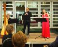 Bild: Franz Lahm
Bearbeitungen für (von rechts) Gesang (Juytyna Ilnicka), Klarinette (Gabor Lieli) und Harfe (Katharina Teufel-Lieli) begeisterten beim Kammermusikabend der Max-Reger-Tage im Bayernwerk Netz Weiden.