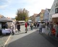 Bild: njn
Zum Bummeln über den Unteren Markt lud der Michaeli-Markt am Kirchweihsonntag ein.