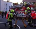 Bild: zer
Großes Gewusel rund um das Haus St. Elisabeth. Dort üben 140 Aktive der Feuerwehr und des Rettungsdienstes den Ernstfall.