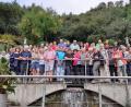 Bild: jma
Die Teilnehmer an der CWG-Reise nach Südtirol im Park des "Sissi-Schlosses" Trautmannsdorf.