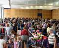 Bild: bgm
Viele Verkäufer, viele Besucher: Der fünfte Baby-Kinder-Tischflohmart der Krabbelgruppe ist ein enormer Erfolg.