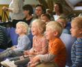 Bild: Gabi Schönberger
Die Kinder hatten beim Kasperltheater ordentlich was zu lachen.