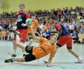 Bild: Hubert Ziegler
Paul Rössle von der HG Amberg im Anflug auf das gegnerische Tor. Nach zwei Spielzeiten in der Bezirksliga gibt es in der GMG-Dreifachhalle wieder Bezirksoberliga-Handball zu sehen.