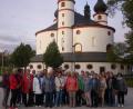 Bild: exb
Die Teilnehmerinnen des Frauenbund-Ausflugs vor der Dreifaltigkeitskirche Kappl.