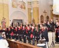 Bild: fjo
Der in Pleystein geborene Karl Heinz Malzer (links) präsentiert mit dem Jugendchor des Fränkischen Sängerbunds ein grandioses Kirchenkonzert. Dazwischen begeistert der Chorsänger Thomas Falk (rechts) an Orgel und Klavier.