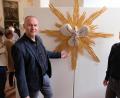 Bild: do
Die Bilderwelt des christlichen Glaubens spielt bei "ExponaRt" eine wichtige Rolle, wie Friedhelm Schelter (links) und Detlef Jehn bei der Eröffnung der Ausstellung betonen.