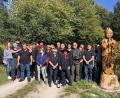 Bild: wec
Endlich hat er einen Namen, der hölzerne Köhlergeselle am Meilerplatz in Ebermannsdorf, und zwar Köhler-Sepp.