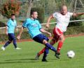 Bild: hho
Die SpVgg Wiesau und der TSV Konnersreuth trennten sich am vergangenen Sonntag 1:1. Hier spielt der Konnersreuther Christoph Pirner den Ball vor Peter Trottmann (rechts). Am 13. Spieltag gastiert die SpVgg in Arzberg, der TSV empfängt den ASV Wunsiedel.