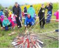 Bild: tu
Trotz Regens hielten Eltern und Kinder beim Naturerlebnistag wacker aus.