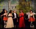 Bild: Kunz
Unter den Augen des großen Walzerkönigs verzauberten Solisten und Mitglieder des Gala Sinfonieorchesters Prag das Weidener Publikum mit einem bunten Strauß von Operettenmelodien.