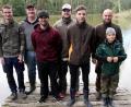 Bild: wro
Die Siegerehrung fand am Vereinsgelände Troiteich statt. Im Bild von links Jeremia Froschauer, Matthias Zwerenz, Philipp Schicker, Manuel Schuhmann, Jonas Staufer, Vorsitzender Daniel Hechtl mit Sohn Hannes.