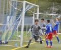 Bild: Ziegler
Die 1:0-Führung für den SV Raigering. Während der Mögeldorfer Torhüter Tom Zierock (links hinten) mit dem Ball im Netz zappelt, bejubelt Doppelorschütze Dominik Gottfried (links vorne) seinen ersten Treffer für den SV-R. Die Mögeldorfer Yassin Achour (rechts vorne) und Clemens Zink (rechts hinten) blicken entsetzt dem Ball hinter her.

Bld: Ziegler