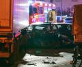Bild: Thorsten Wagner/dpa
Im hessischen Limburg ist ein Lastwagen auf mehrere vor einer roten Ampel stehende Fahrzeuge aufgefahren. Foto: Thorsten Wagner/dpa