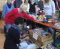 Bild: Hirsch
Gut besucht war der gemeinsame Basar des Kirchenbauvereins und es Elternbeirats in der Turnhalle der Grundschule Ettmannsdorf.