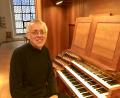 Bild: dok
Hanns-Friedrich Kaiser kennt alle Klangmöglichkeiten seiner Weimbs-Orgel. Er faszinierte bei Haas, Reimann und Reger mit überlegenem, lebendigem und spannungsreichem Spiel.