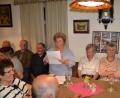 Bild: gi
Unterhaltsam und lustig ging es beim 
Mundartabend des Heimatkundlichen Arbeitskreises im Gasthaus Bodensteiner in Tröbes zu. Helene Rolle eröffnete den Abend.