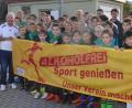 Bild: Kunz
Kinder und Jugendliche des FC Weiden-Ost beteiligen sich an der Kampagne "Alkoholfrei - Sport genießen."