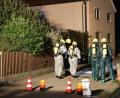 Bild: (c) Alexander Auer
Die Polizei ermittelt, wie Säure auf ein Wohnhaus im Landkreis Regensburg gelangen und zwei Bewohner verletzen konnte.