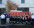 Bild: bey
Zwei Gruppen der Feuerwehr Lohma haben fehlerfrei und in schneller Zeit die Leistungsprüfung "Gruppe im Löscheinsatz" abgelegt. Die Schiedsrichter Hans-Peter Müller (links), Kreisbrandmeister Matthias Schmidt (2.von rechts) und Kreisbrandinspektor Martin Weig (3. von rechts) lobten die Einsatzbereit. Über die Leistungsfähigkeit freute sich auch Pleysteins Bürgermeister Rainer Rewitzer (4. von links) und die Führung der Lohmaer Wehr.