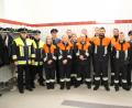 Bild: ffl
Einwandfreie Arbeit geleistet eine Gruppe der Feuerwehr Holzhammer bei der Prüfung. Das bescheinigt das Schiedsrichter-Duo Martin Schmid und Marco Weiß (von links).