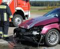 Bild: gf
Unfall bei Aichazandt: Nach ersten Erkenntnissen hat der Fahrer des Audi einer Frau in einem Seat die Vorfahrt genommen.