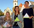 Bild: R. Kreuzer
Die Hashtag-Kampagne des Stadtmarketings Weiden haben sich Leiterin Andrea Schild-Janker (rechts), Claudia Bunk (Mitte) und Lisa Völkl überlegt.