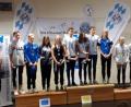 Bild: bha
Auf dem Bronzeplatz (rechts) die Triathleten des CIS Amberg (von links): Lena Betzlbacher, Justus Oeckl und Anika Schneider.