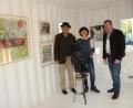 Bild: frd
Zusammen mit Künstlerin Susanne Mansen (Mitte), eröffneten Heiko Herrmann (links), der Vorsitzende des Kunstvereins Pertolzhofen, und Bürgermeister Martin Prey die Ausstellung.