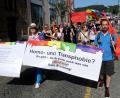 Bild: Stephan Huber
Beim ersten Christopher Street Day in Amberg im August sind gut 500 Menschen in Regenbogenfarben für Toleranz auf die Straße gegangen.