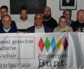 Bild: gf
Die Stadtratskandidaten von Amberger Bunt (von links): Matthias und Werner Konheiser, Tanja Dandorfer, Johannes Eichenmüller, Timo Bieberstein, Josef Lorenz, Maximilian Hohlheimer, Aydin Ayten, Michael Sandner, Monika Kirschner, Petra Konheiser, Klaus Herzog, Jörg Kroha und Michael Geiss.