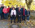 Bild: exb
Die Gruppe der Freien Wähler um Ortsvorsitzende und Bürgermeisterkandidatin Michaela Härtl (Mitte) bei der Ortsteilbegehung in Poppenreuth.