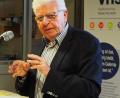 Bild: Bühner
Professor Heinrich Oberreuter im Vortrag in der Aula der VHS in Weiden