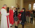 Bild: adj
Weihbischof Reinhard Pappenberger spendete in der Pfarrkirche St. Emmeram die Firmung.