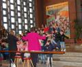 Bild: az
Die Kleinen der Tagesstätte Sankt Theresia gestalten den Familiengottesdienst zum Kirchweihfest mit.