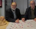 Bild: tr
Rainer Gottas und Peter F. Dotzauer (von links) sind seit einiger Zeit fest am Planen, um eine ansprechende Ausstellung präsentieren zu können.