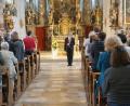 Bild: nib
Wolfgang Kraus überzeugte an der Sandtner Orgel in der St. Michael Kirche in Wolfring.
Verdienter Lohn für den Künstler waren die stehenden Ovationen der Zuhörer.