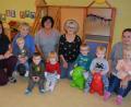 Bild: jr
Die Mitarbeiterinnen der Kinderkrippe in St. Hedwig freuen sich auf die Feier zum 10-jährigen Bestehen. Tag der offenen Türe ist am Sonntag, 27. Oktober. Im Bild die Mitarbeiterinnen (von links) mit Andrea Schneider, Hana Schwartling, Kindergartenleiterin Regina Schiffmann, Wilhelmine Triebe und Maria Schiffmann.