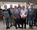Bild: bsc
Die Senioren des Schützengaus Steinwald starteten in die neue Wettkampfsaison. Den drei Erstplatzierten, Erika Häupler von der SG „Edelweiß“ Siegritz (vorne, Zweite von rechts), Rosi Fenzl von der SG 1898 Thumsenreuth (vorne, Dritte von rechts) und Karl Beer von „Eichenlaub“ Reuth (vorne rechts), gratulierten (von links) Schützenmeisterin Edeltraud Kaßeckert und Rundenwettkampfleiter Reinhard Schwarz sowie Gauschützenmeister Wolfgang Schlicht (rechts). Otto Fenzl und Helmut Hermannsdörfer (hinten, Zweiter und Dritter von rechts) gehörten zur erfolgreichen Mannschaft der SG 1898 Thumsenreuth.