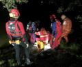 Bild: DLRG OV Regensburg e. V.
Die DLRG-Regensburg wurde am Samstagabend zu einem ungewöhnlichen Einsatz alarmiert: Ein Angler fand per Sonar ein gestohlenes Auto in der Donau bei Pentling.