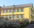 Bild: Hirsch
Die Grund- und Mittelschule Wackersdorf: Der klagende Rektor ist inzwischen pensioniert, der betroffene Schüler an einer anderen Schule angemeldet.