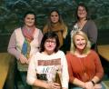 Bild: mef
Vorne von links Kindergartenleiterin Agnes Schwarzmeier, Vorsitzende Katja Buchner. Hinten von links: Stellvertretende Kassierin Carina Gmeiner, stellvertretende Kindergartenleiterin Svenja Horn und zweite Vorsitzende Susanne Gradl-Puttke.