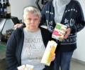Bild: rgr
Die Katholische Pfarrei beschenkt Frauen und Männer ab ihrem 80. Geburtstag mit fair gehandelten Produkten.