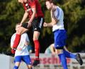 Bild: Büttner, Gerhard
Wenn die SpVgg Schirmitz beim Spitzenreiter SC Luhe-Wildenau einen Überraschungscoup landen will, dann muss sie Nico Argauer (beim Kopfball) ausschalten. Der Bezirksliga-Goalgetter hat im Saisonverlauf bereits 20 Mal eingelocht.