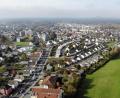 Bild: Gustl Beer
Blick auf die noch nahezu im Original erhaltene Bebauung am Merklsteig mit viel Grün hinunter ins Überschwemmungsgebiet. Die Bebauung links entlang der Mooslohstraße hat einen deutlich uneinheitlichen Charakter. Ungenutzte Flächen bieten noch Potenzial.