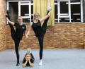 Bild: prh
Marie Spachtholz, Clara Vollath und Line Bayer wirbeln für den Neustädter Faschingsverein als Prinzen-, Kinder- und Jugendfunkenmariechen über die Tanzflächen. Auf ihre akrobatischen Einlagen darf man gespannt sein.
