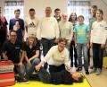 Bild: wro
Geleitet wurde der Erste-Hilfe-Lehrgang von Doris Gurdan (vorne rechts). Unterstützt wurde sie dabei von Sebastian Maschauer (hintere Reihe, Fünfter von links).