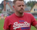 Bild: gb
Der SV Mitterteich verlor am Samstag beim SC Großschwarzenlohe, einem direkten Konkurrenten im Tabellenkeller der Landesliga Nordost, mit 0:1. Trainer Andreas Lang war enttäuscht von der Leistung seiner Mannschaft und kündigte personelle Konsequenzen an.