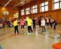 Bild: arw
Unterhaltsamer Tanz im Kreis beim Störnsteiner Seniorennachmittag